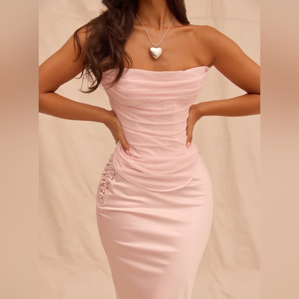 [SOLD] HOUSE OF CB 'Georgie' Ballerina Pink Strapless Corset /Size XS